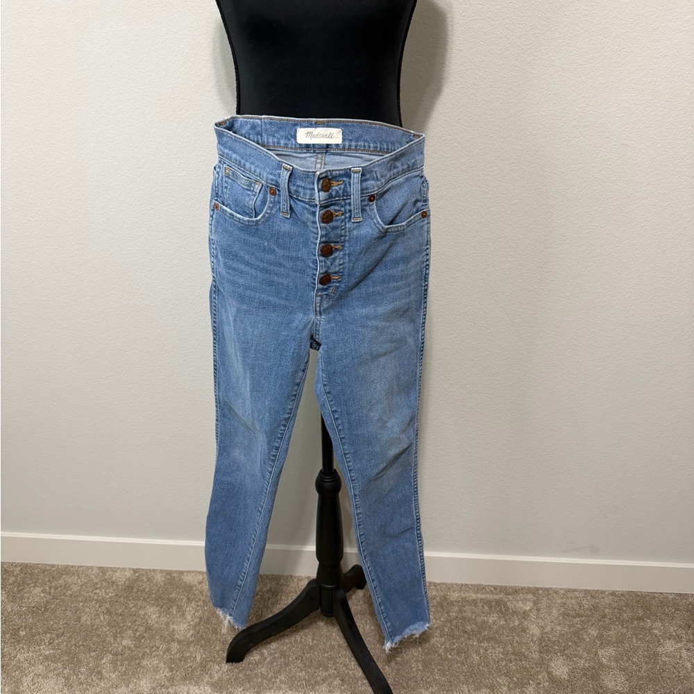 🔥🔥SALE🔥🔥Madewell High Rise Button-Fly Blue Jeans